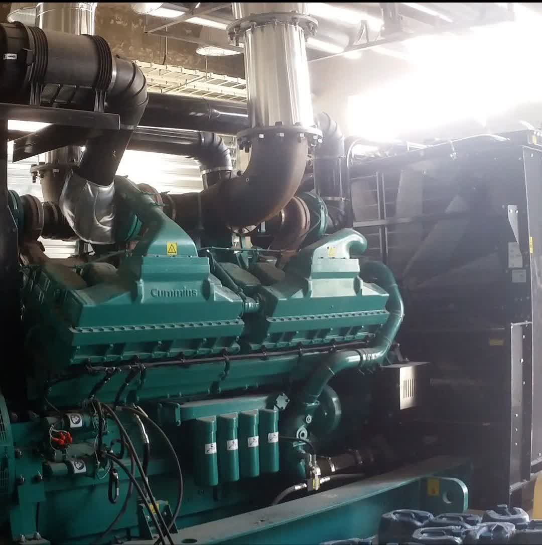 تعمیر دیزل ژنراتور کامینز 1100 کاوا مدل QST30-G4 شرکت نفت